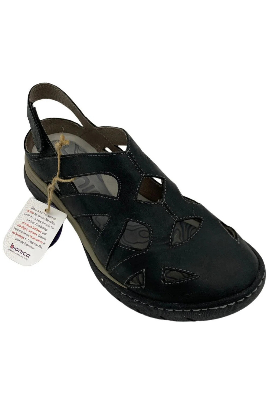 Bionica Women's Maclean 2 Clogs Black - Medium